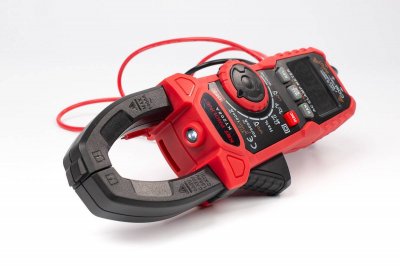 Токоизмерительные клещи c True RMS КТ 208А